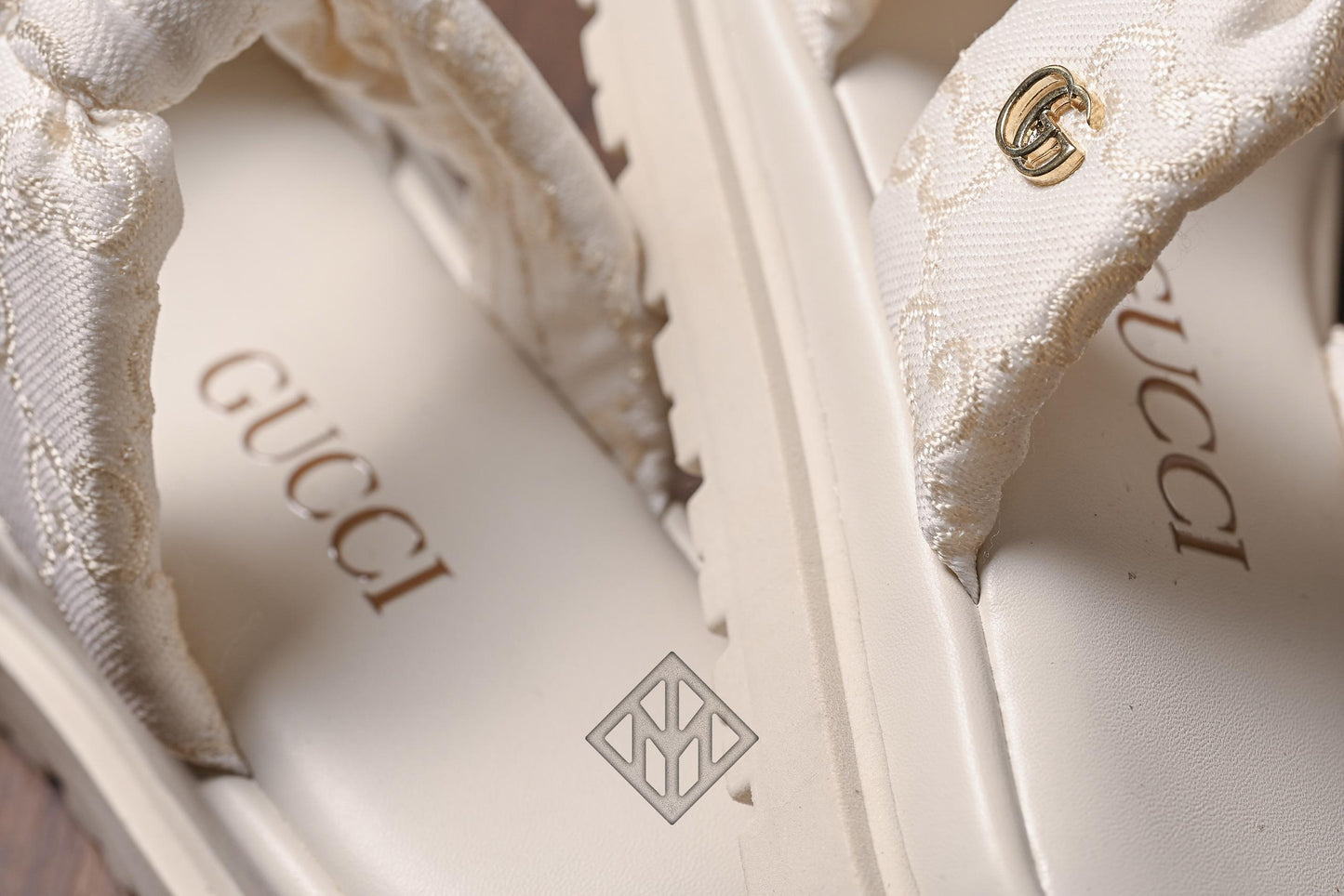 Sandália Feminino GUCCI Experience