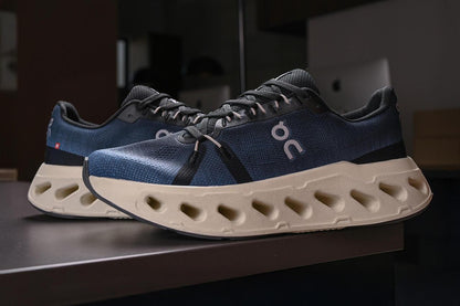 Tênis Esportivo Masculino Running cloudclipse Ultra Conforto com Solado Amortecedor Grafite/Verde