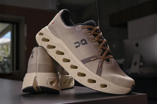 Tênis Esportivo Masculino Running cloudclipse Ultra Conforto com Solado Amortecedor Nude