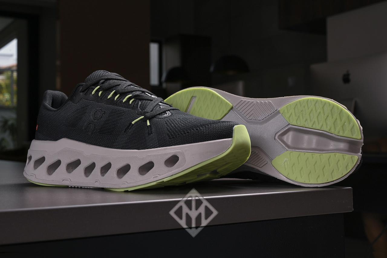 Tênis Esportivo Masculino Running cloudclipse Ultra Conforto com Solado Amortecedor Grafite/Verde