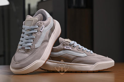 Tênis Feminino Vans