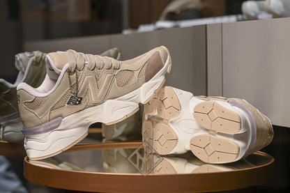 Tênis Feminino New Balance 9060