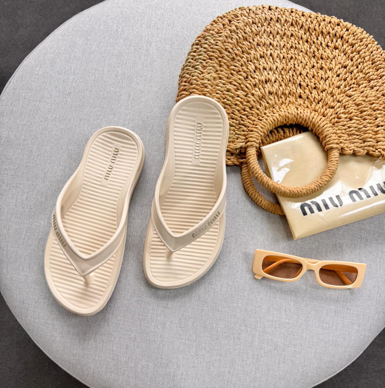 Chinelo Feminino Miu Miu Beach