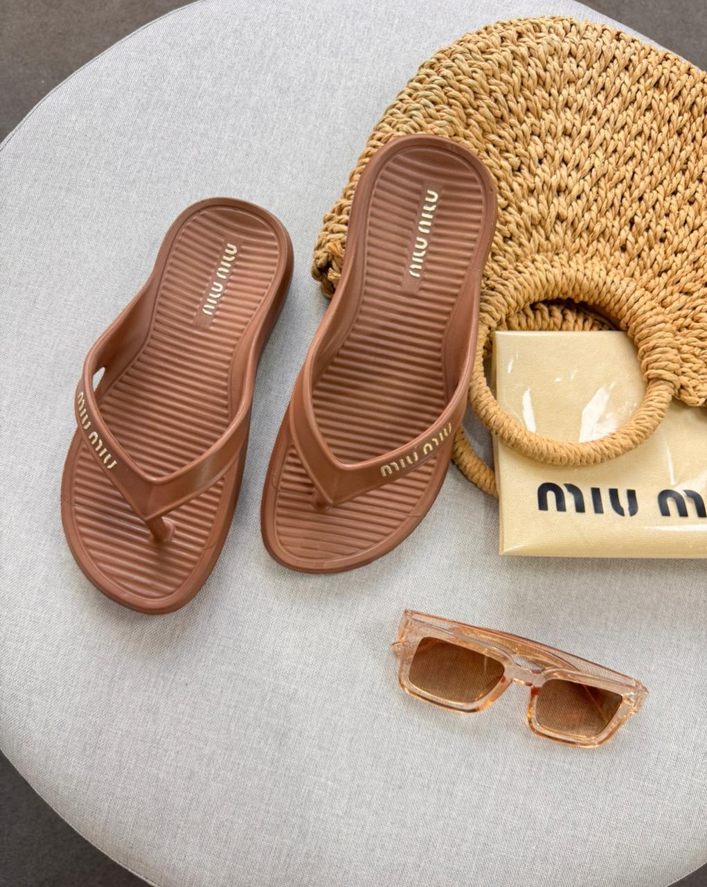 Chinelo Feminino Miu Miu Beach