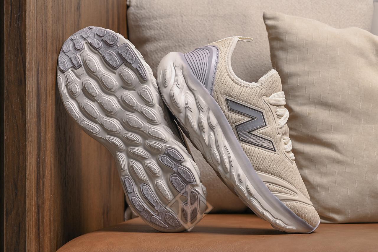 Tênis Feminino New Balance 1090