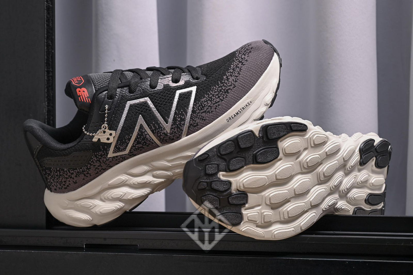 Tênis Masculino New Balance 1080