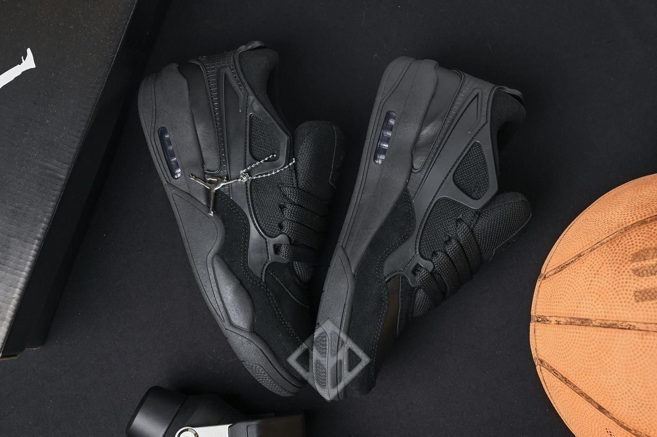 Tênis Masculino Jordan 4 RM