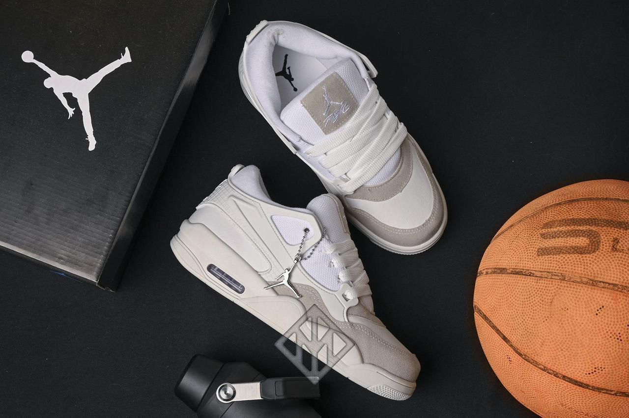 Tênis Masculino Jordan 4 RM