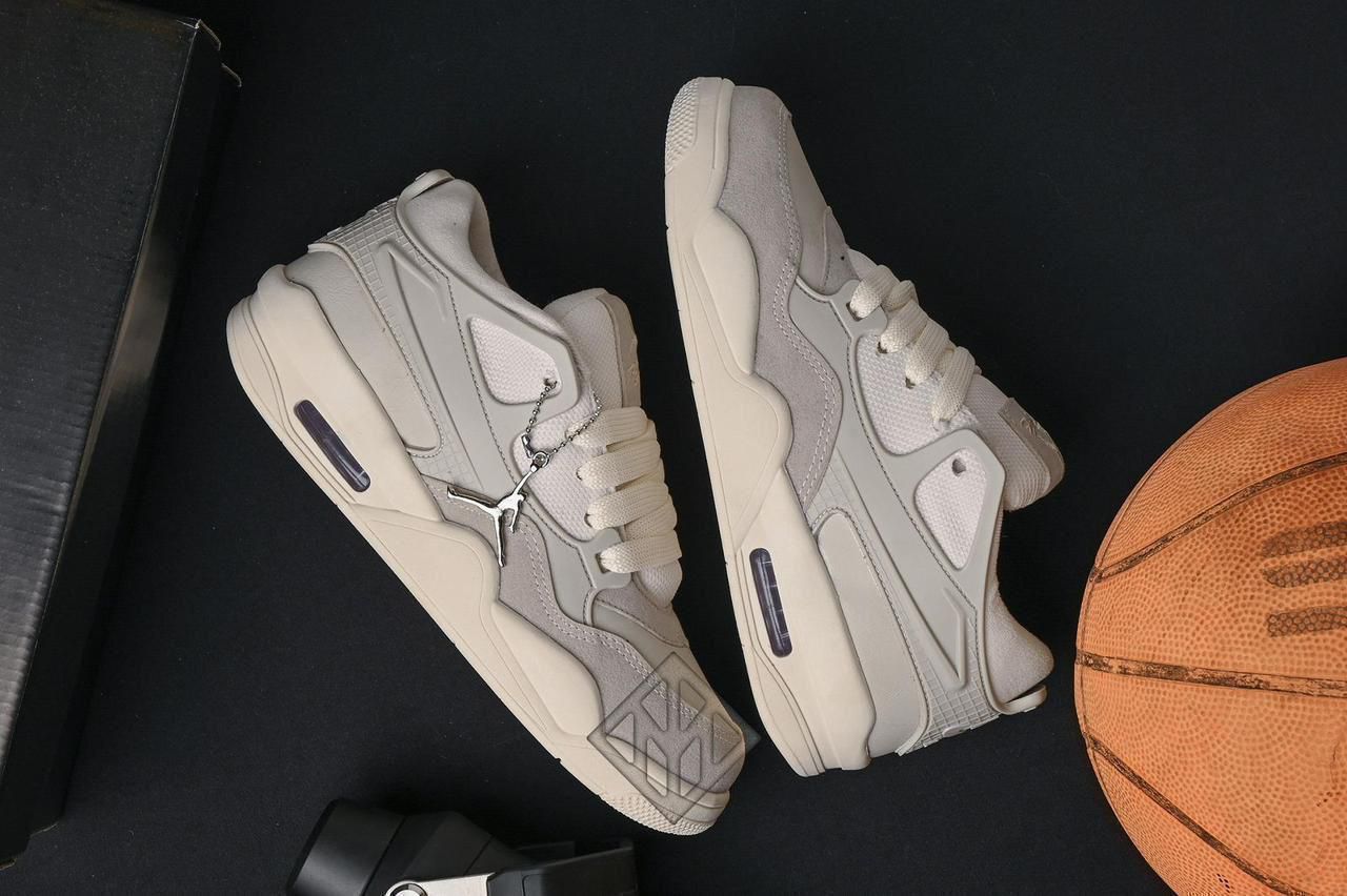 Tênis Masculino Jordan 4 RM