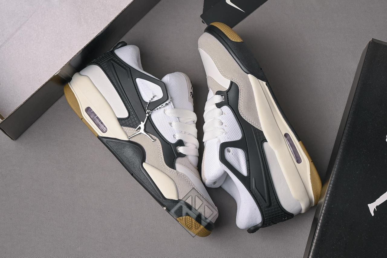 Tênis Masculino Jordan 4 RM