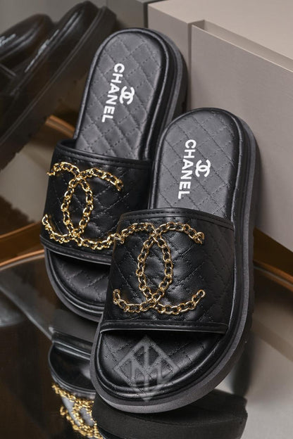 Papete Feminina Flat Form Chanel