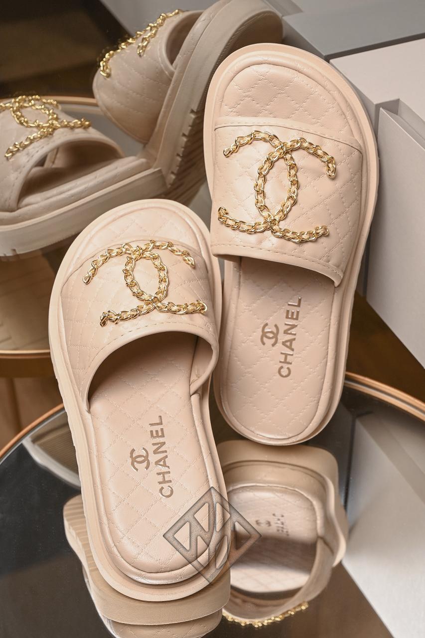 Papete Feminina Flat Form Chanel