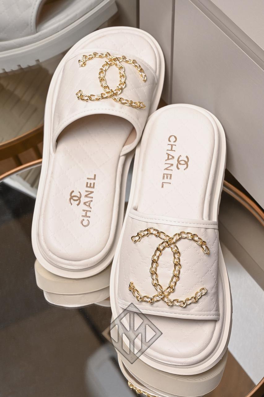 Papete Feminina Flat Form Chanel