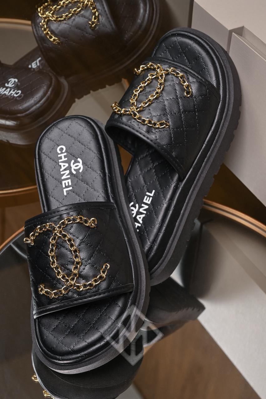 Papete Feminina Flat Form Chanel