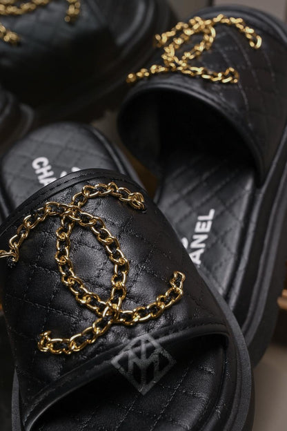 Papete Feminina Flat Form Chanel